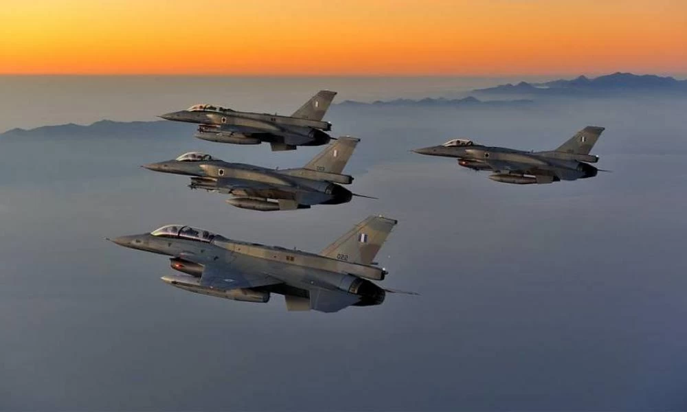 Παραμονή Πρωτοχρονιάς “έπεσαν” υπογραφές για το “χρυσό αγωγό” των 12 εκατομμυρίων της ΠΑ